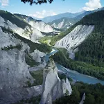 Laaxerhof Отель