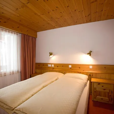 Laaxerhof 4*