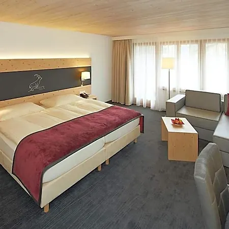 Hotel Laaxerhof 4*