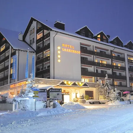 Hotel Laaxerhof 4*