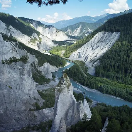 Laaxerhof Отель